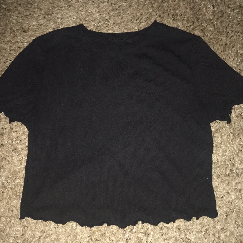 Cropped Black Shirt